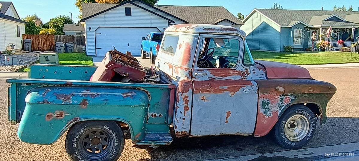 57-chevy-3100-pickup.-1957-custom-3