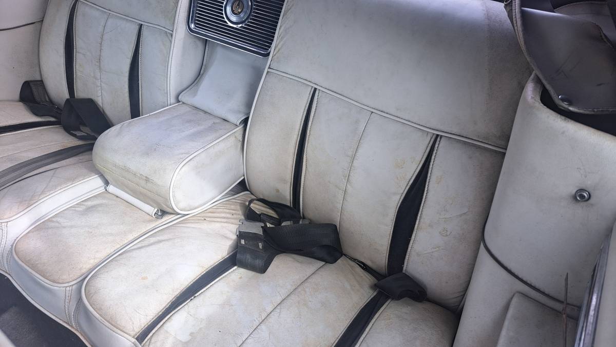 67-chrysler-imperial-440-convertiable-1967-white-11