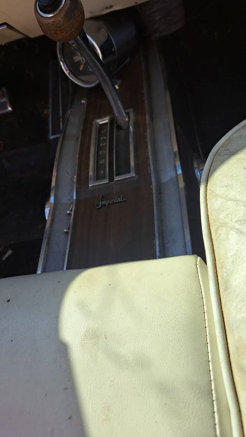 67-chrysler-imperial-440-convertiable-1967-white-14