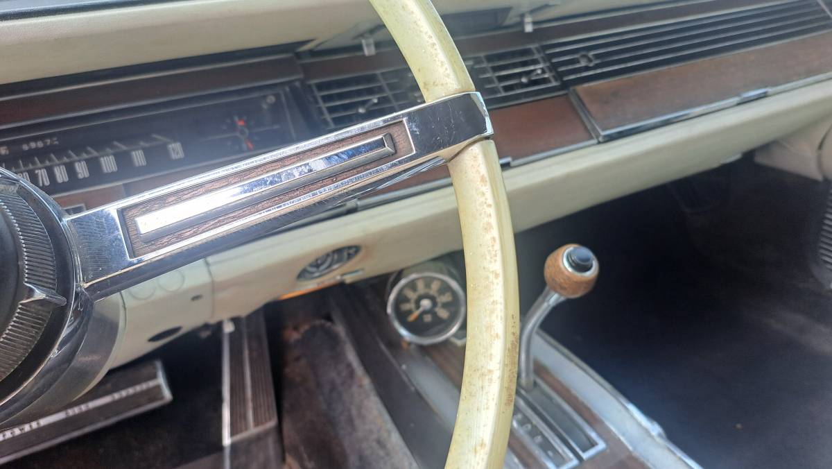 67-chrysler-imperial-440-convertiable-1967-white-3