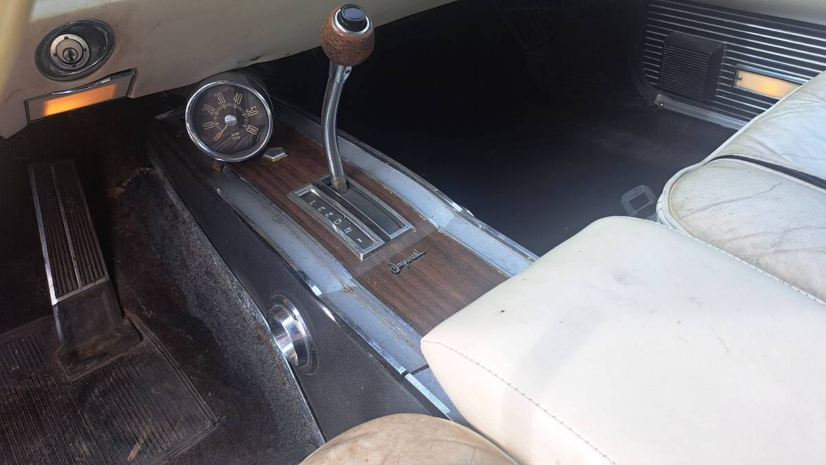 67-chrysler-imperial-440-convertiable-1967-white-9