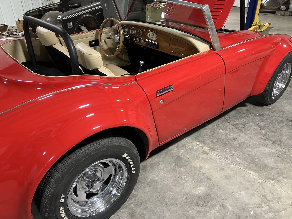 69-austin-healy-1969-red-1