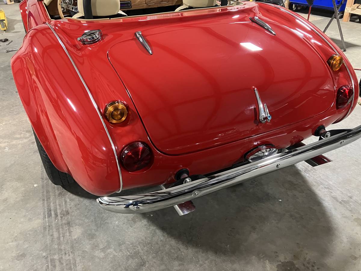 69-austin-healy-1969-red-4