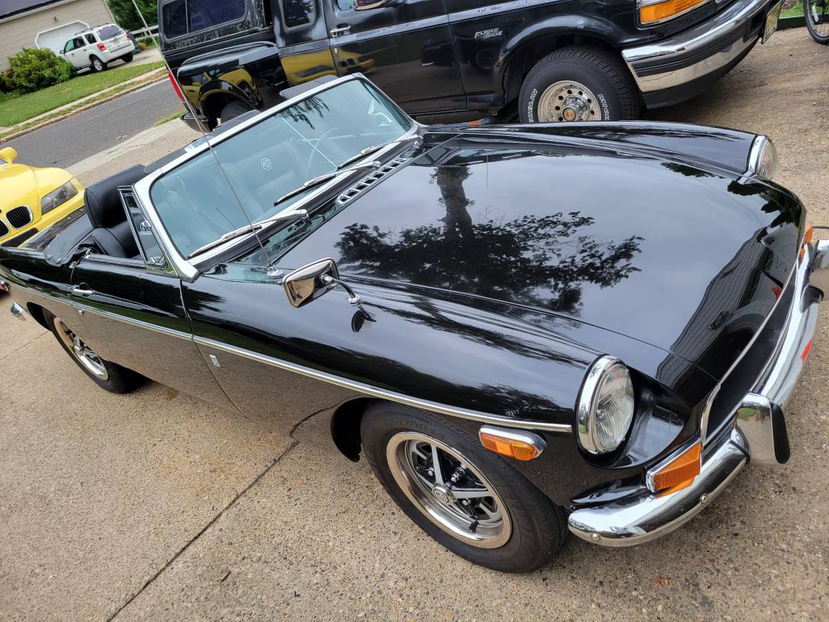 71-mgb-roadster-1971-black-12