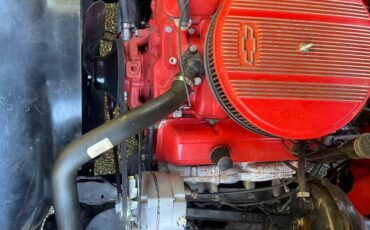 72-suburban-1972-red-5
