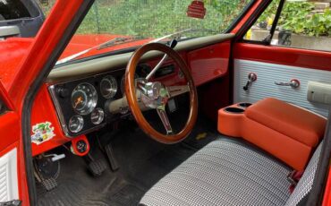 72-suburban-1972-red-7