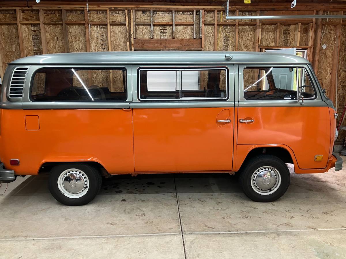 73-vw-bus-1973-orange