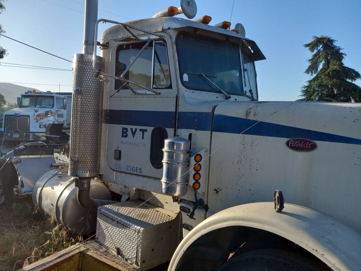 76-diesel-1976-white-2