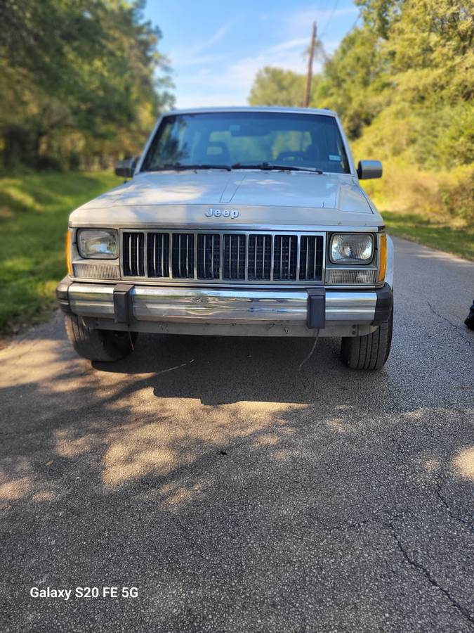 89-cherokee-1989-white