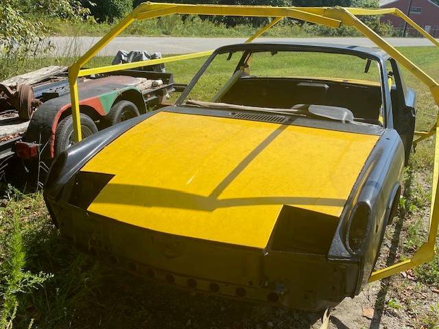 914-le-porsche-bumblebee-1974-black-9