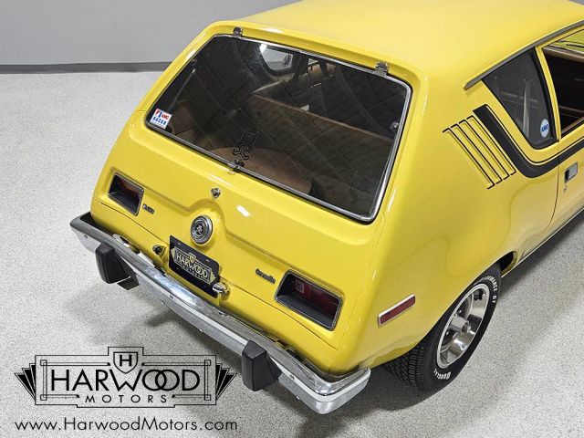 AMC-Gremlin-1976-Hatchback-11