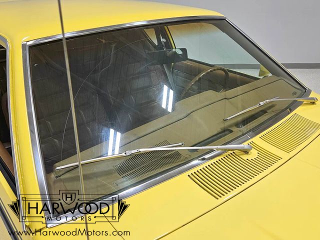 AMC-Gremlin-1976-Hatchback-21