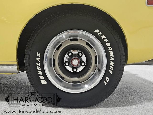 AMC-Gremlin-1976-Hatchback-37