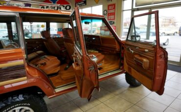 AMC-Wagoneer-1981-SUV-22