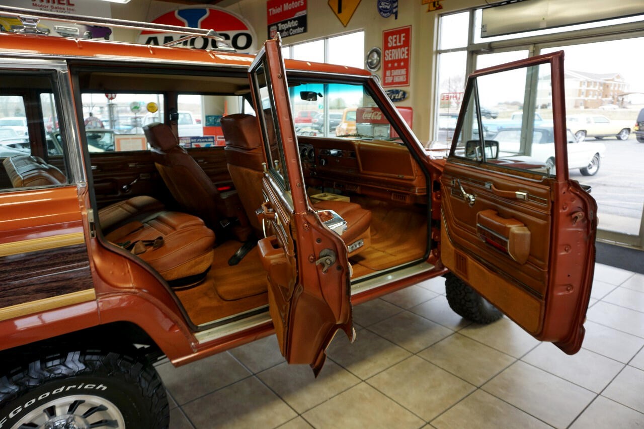 AMC-Wagoneer-1981-SUV-22