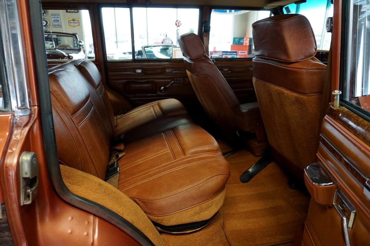 AMC-Wagoneer-1981-SUV-24