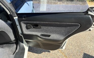 Acura-Integra-1990-Sedan-14