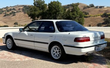 Acura-Integra-1990-Sedan-2