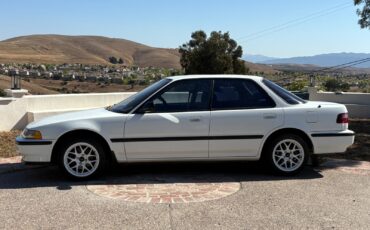 Acura-Integra-1990-Sedan-4