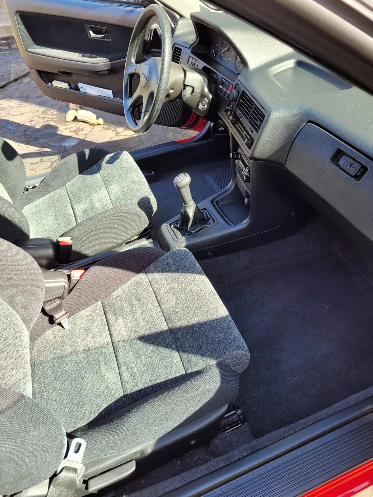 Acura-Integra-1992-Hatchback-3