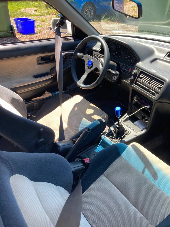 Acura-integra-1991-white-10