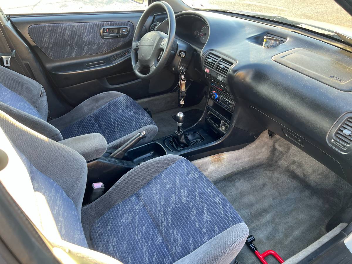 Acura-integra-1994-white-4