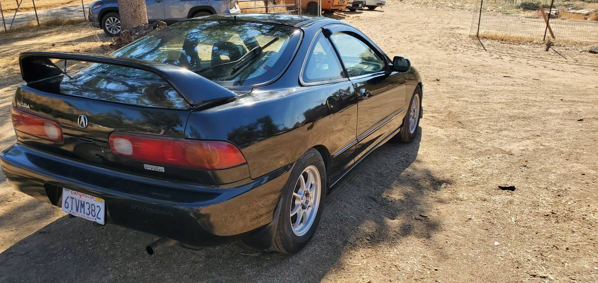 Acura-integra-1996-black-8