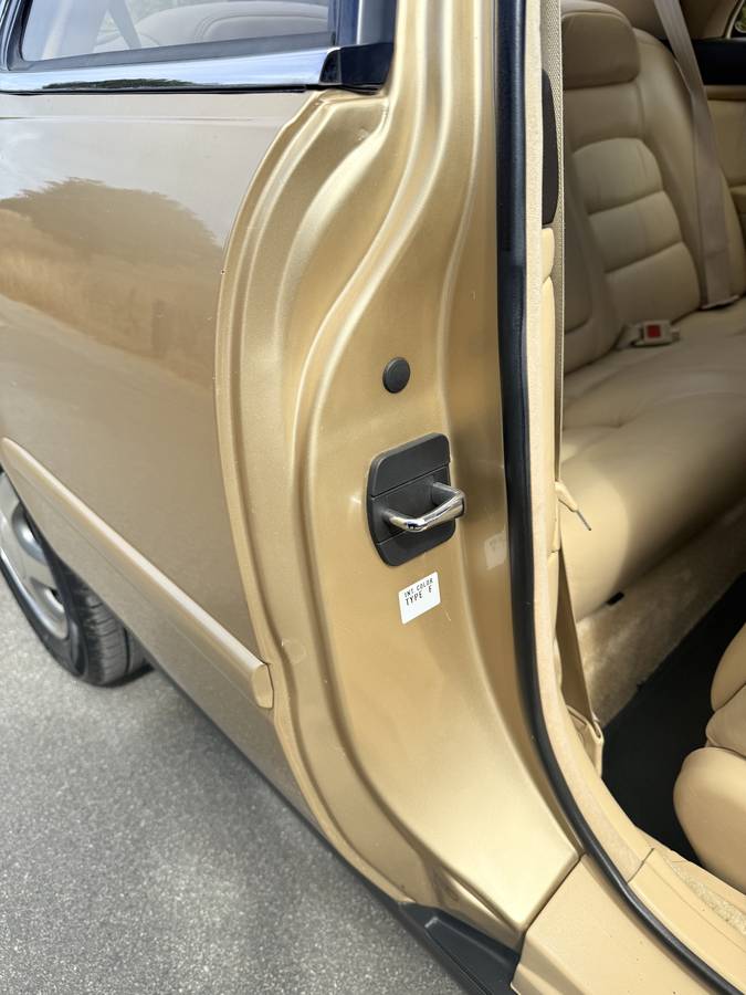 Acura-legend-ls-1991-brown-14
