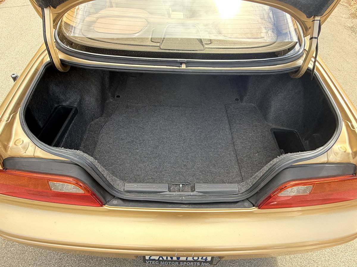 Acura-legend-ls-1991-brown-21