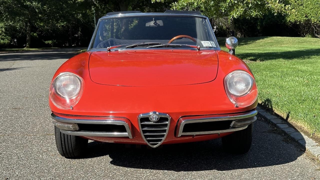 Alfa-Romeo-Duetto-Spider-1967-1