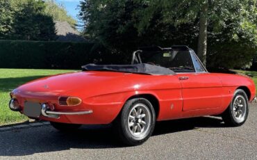 Alfa-Romeo-Duetto-Spider-1967-10