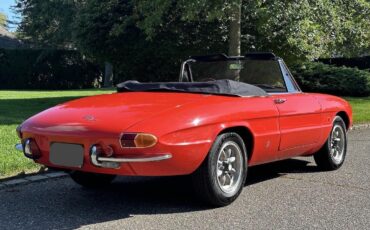 Alfa-Romeo-Duetto-Spider-1967-11