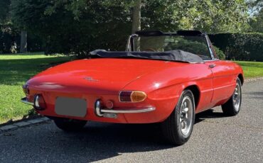 Alfa-Romeo-Duetto-Spider-1967-12