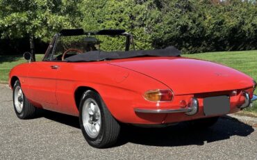Alfa-Romeo-Duetto-Spider-1967-14