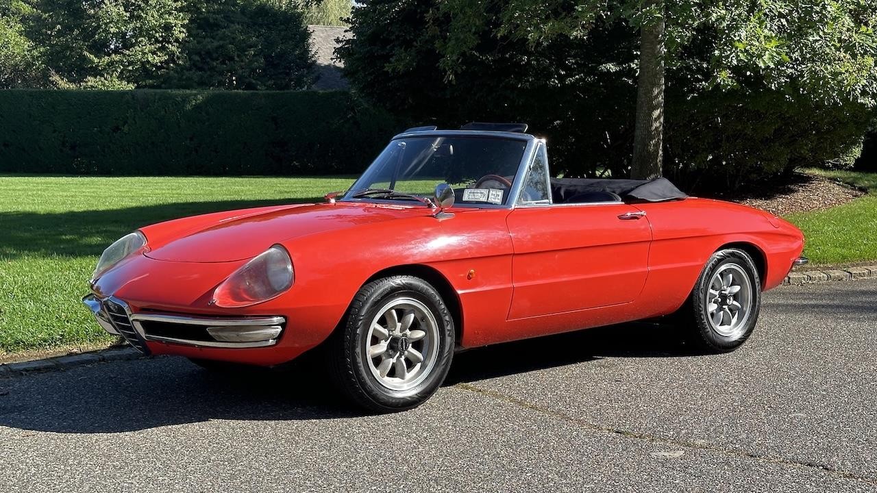Alfa-Romeo-Duetto-Spider-1967-19