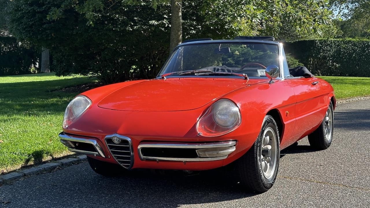 Alfa-Romeo-Duetto-Spider-1967-22