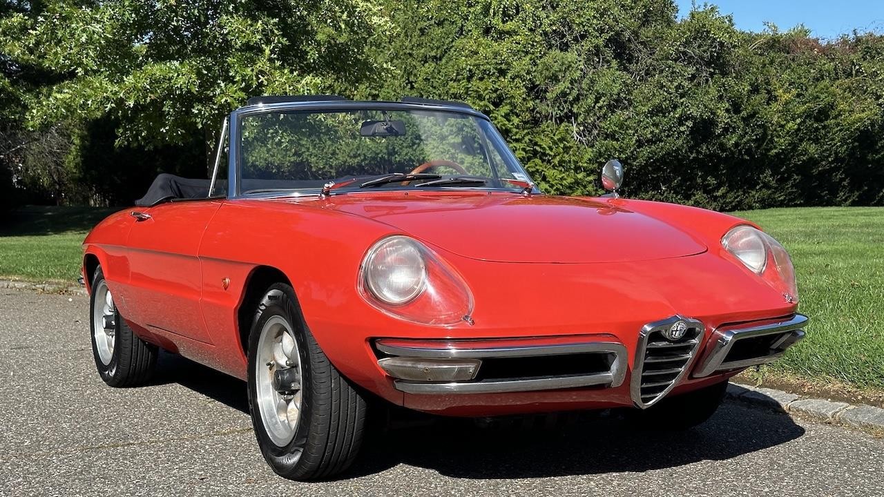 Alfa-Romeo-Duetto-Spider-1967-3