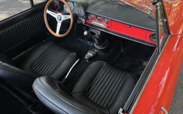 Alfa-Romeo-Duetto-Spider-1967-33