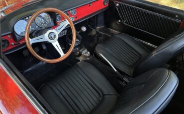 Alfa-Romeo-Duetto-Spider-1967-35