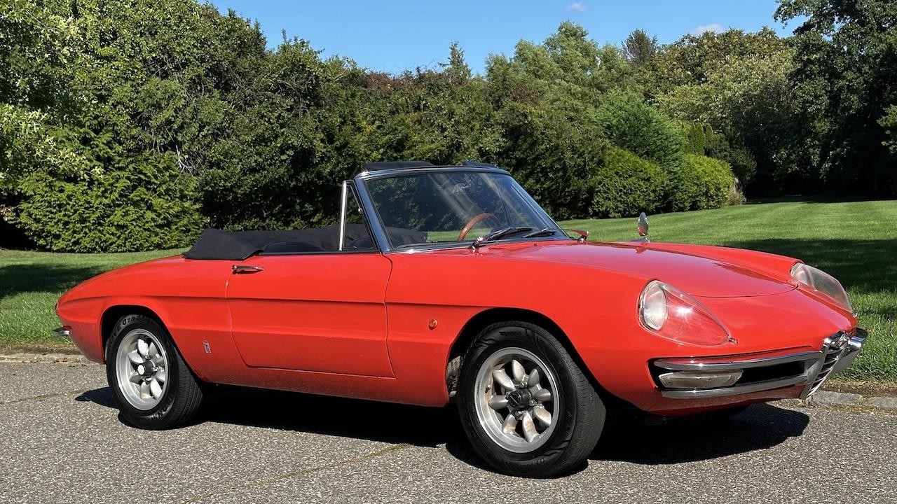 Alfa-Romeo-Duetto-Spider-1967-6