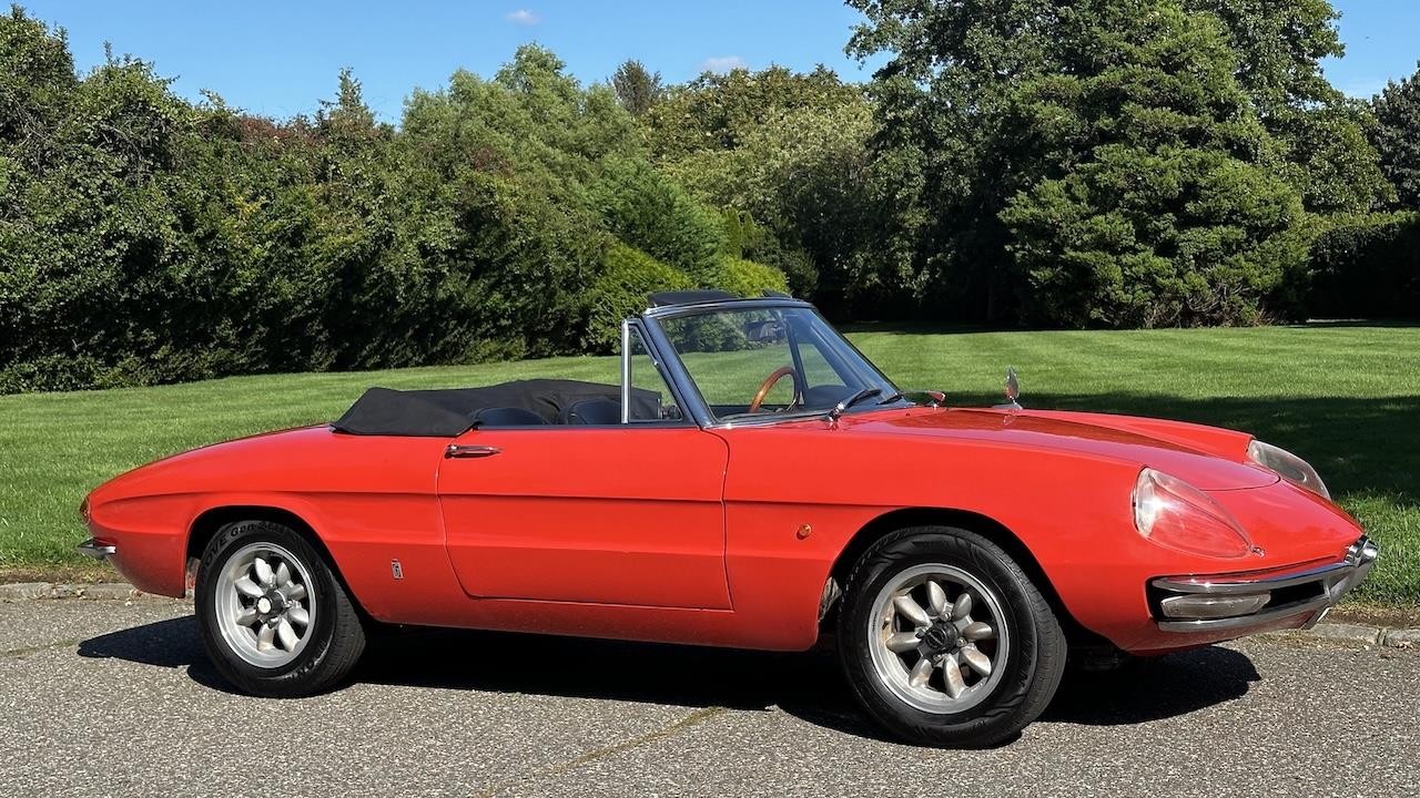 Alfa-Romeo-Duetto-Spider-1967-7