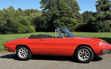 Alfa-Romeo-Duetto-Spider-1967-8