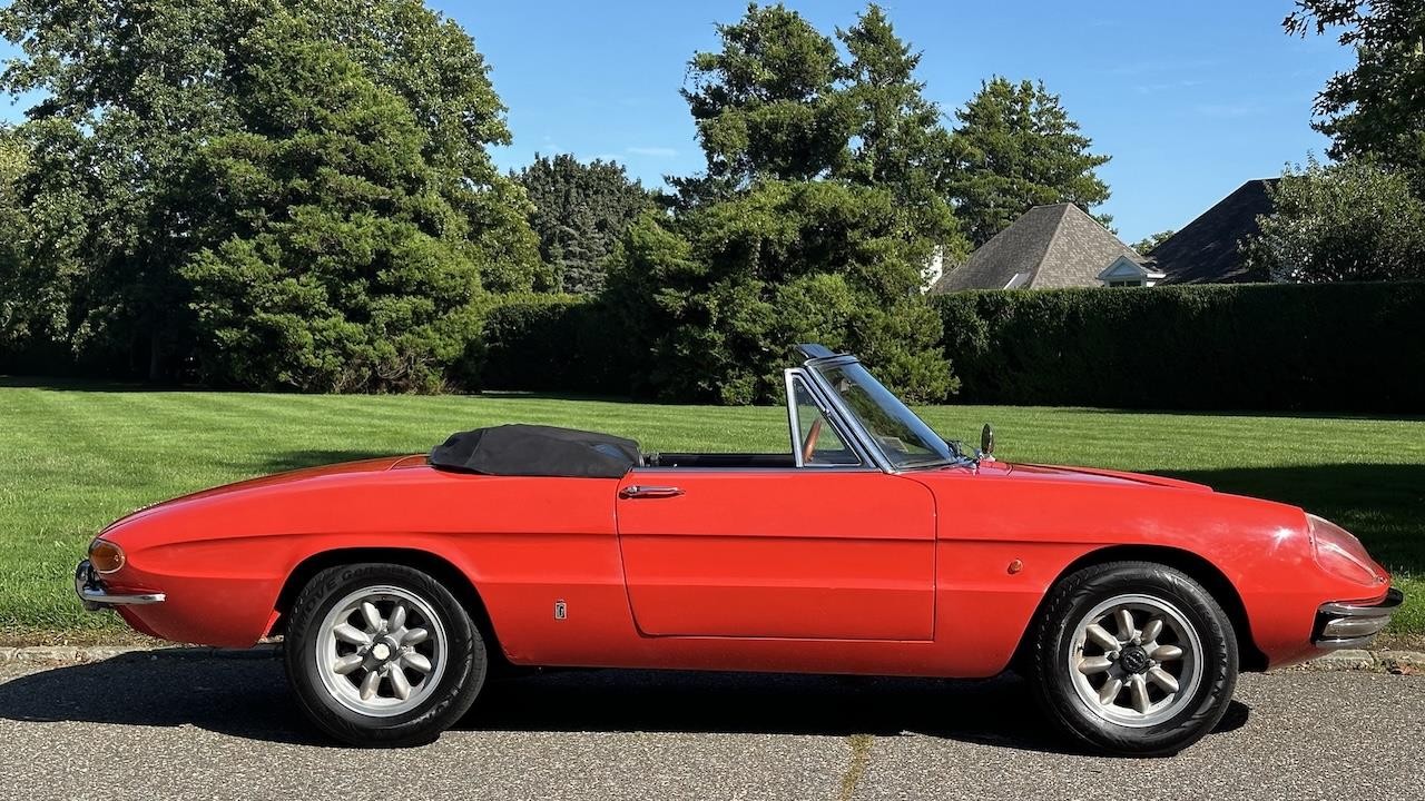 Alfa-Romeo-Duetto-Spider-1967-9