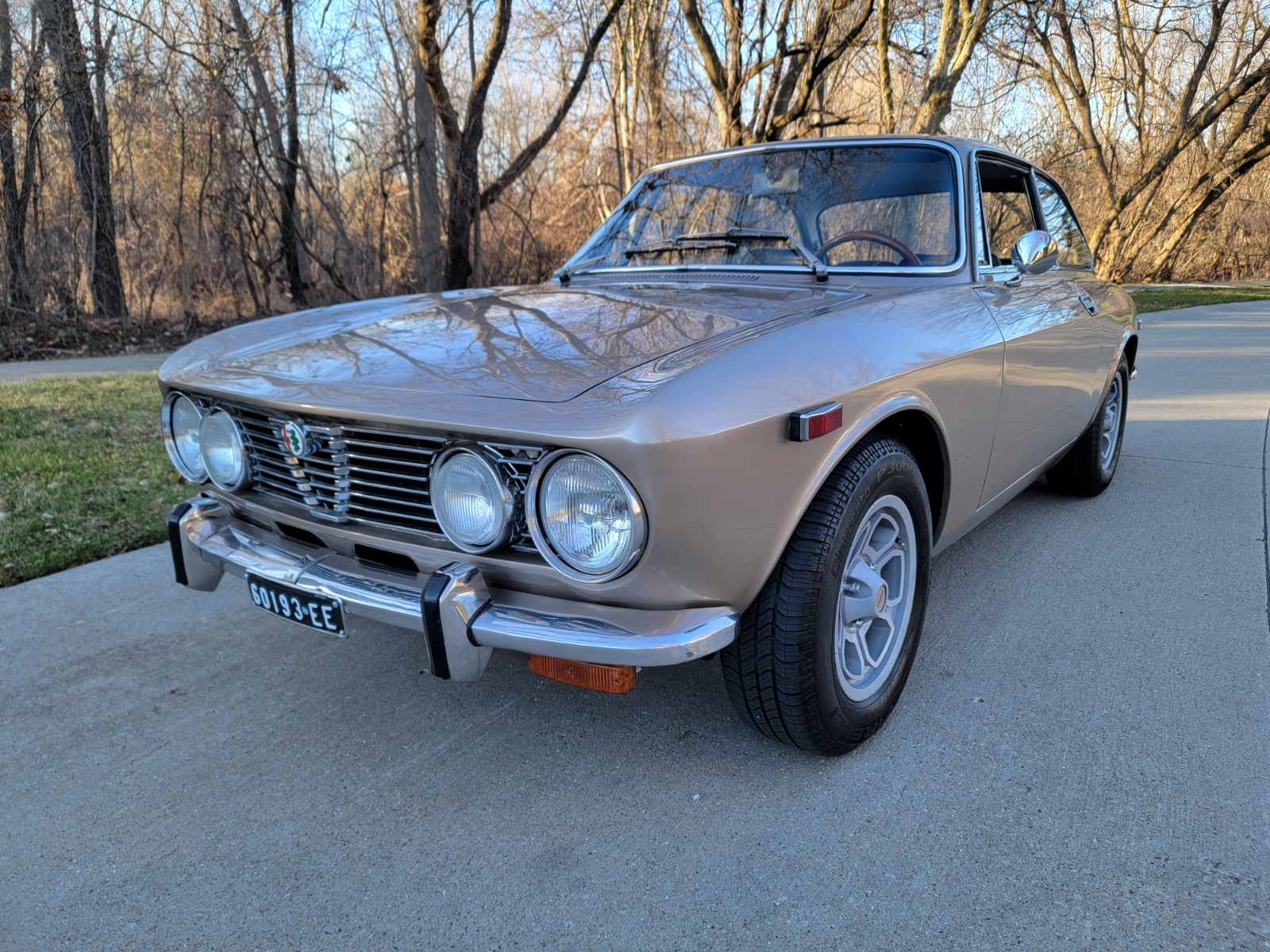Alfa-Romeo-GTV-1972-Coupe-1
