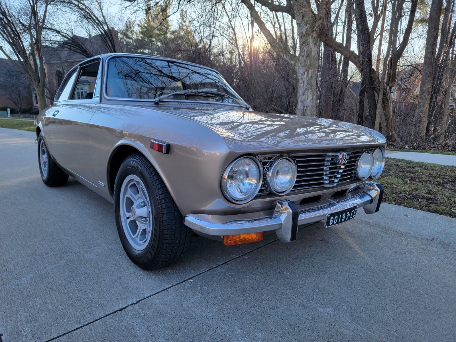 Alfa-Romeo-GTV-1972-Coupe-13