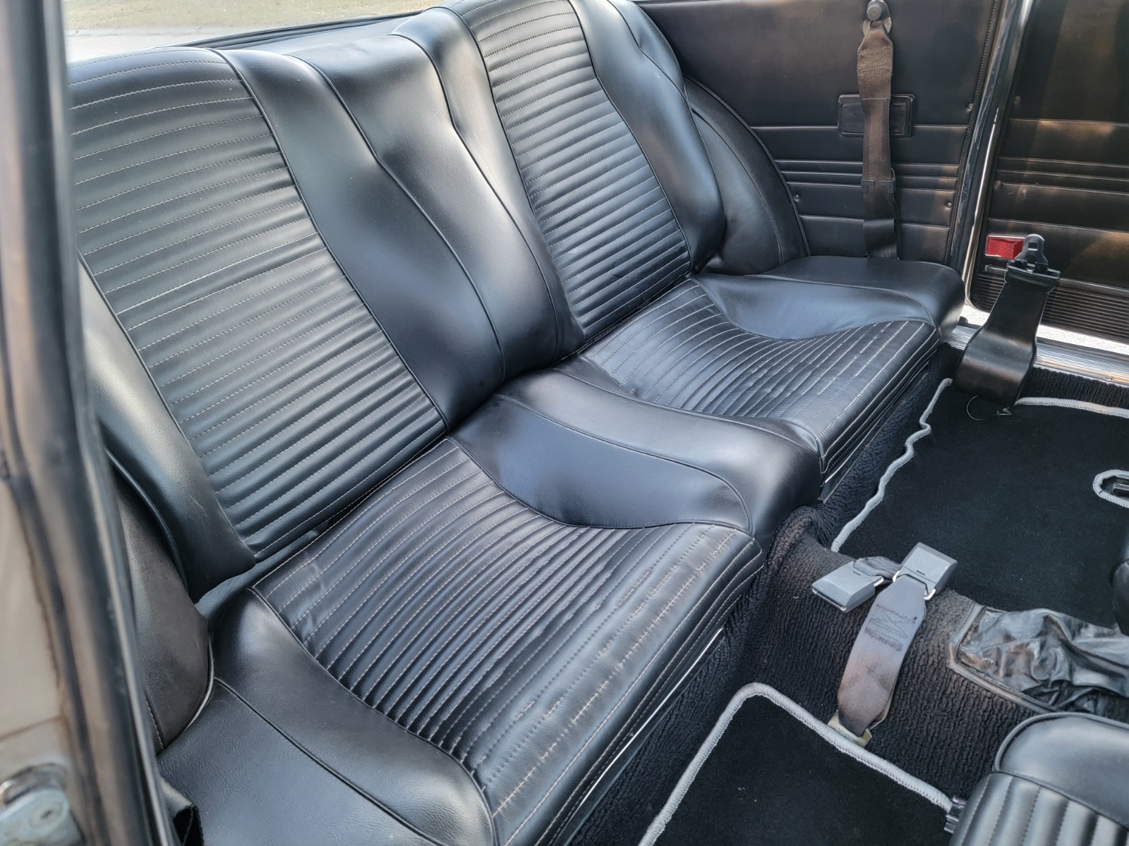 Alfa-Romeo-GTV-1972-Coupe-17