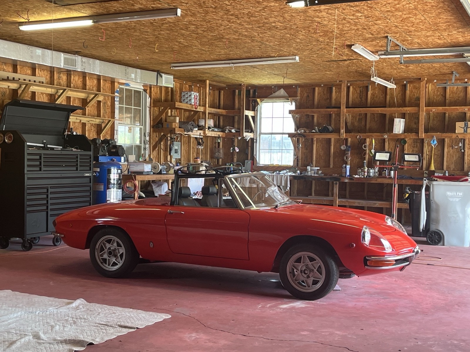 Alfa-Romeo-Spider-1969