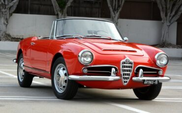 Alfa-romeo-Giulia-spider-veloce-1965-Red-Black