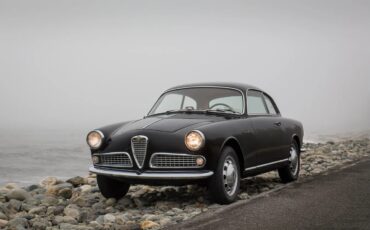 Alfa-romeo-Giulietta-1959-Black-Tan-1
