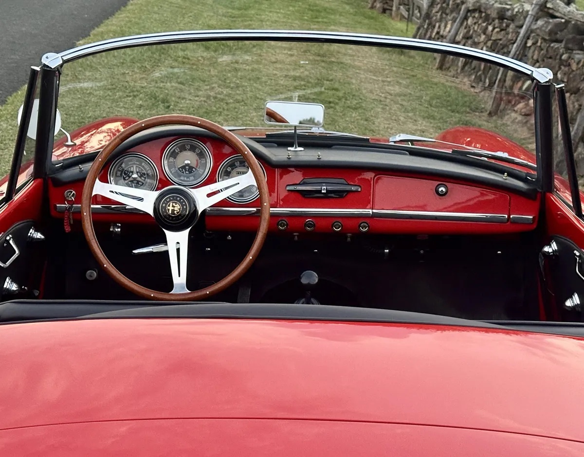 Alfa-romeo-Giulietta-1961-16